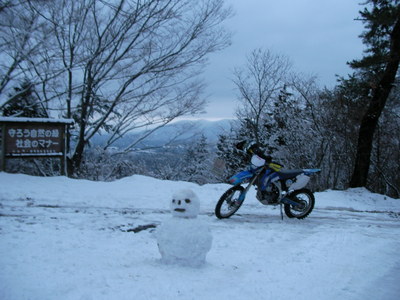雪遊びしかも夕方